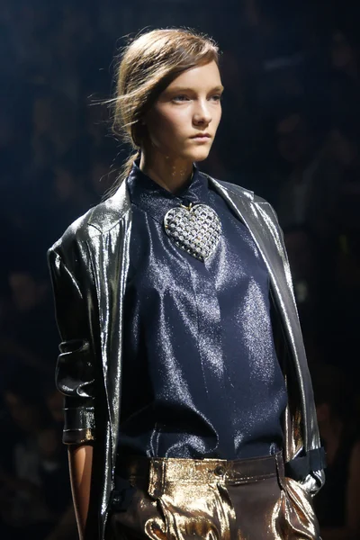 Look 36